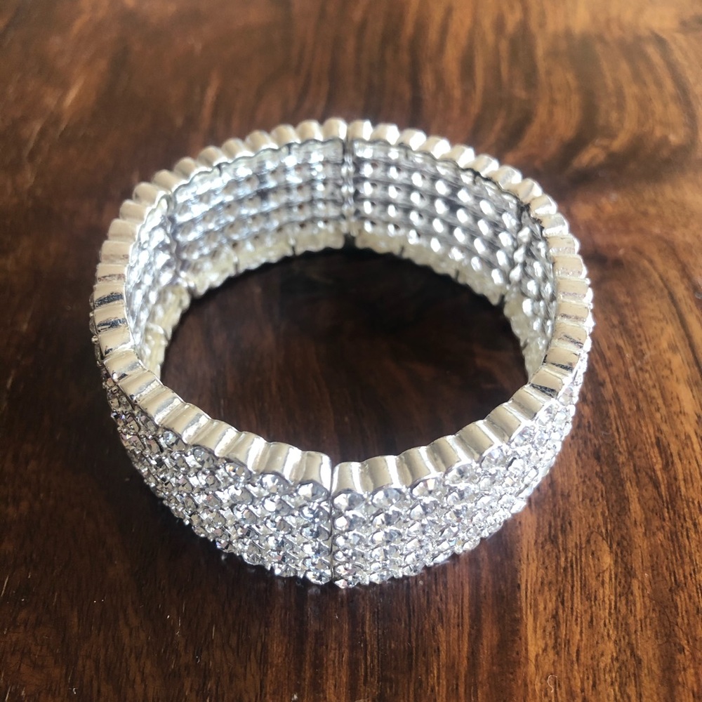 (2/40 or 3/55) Crystal bracelet